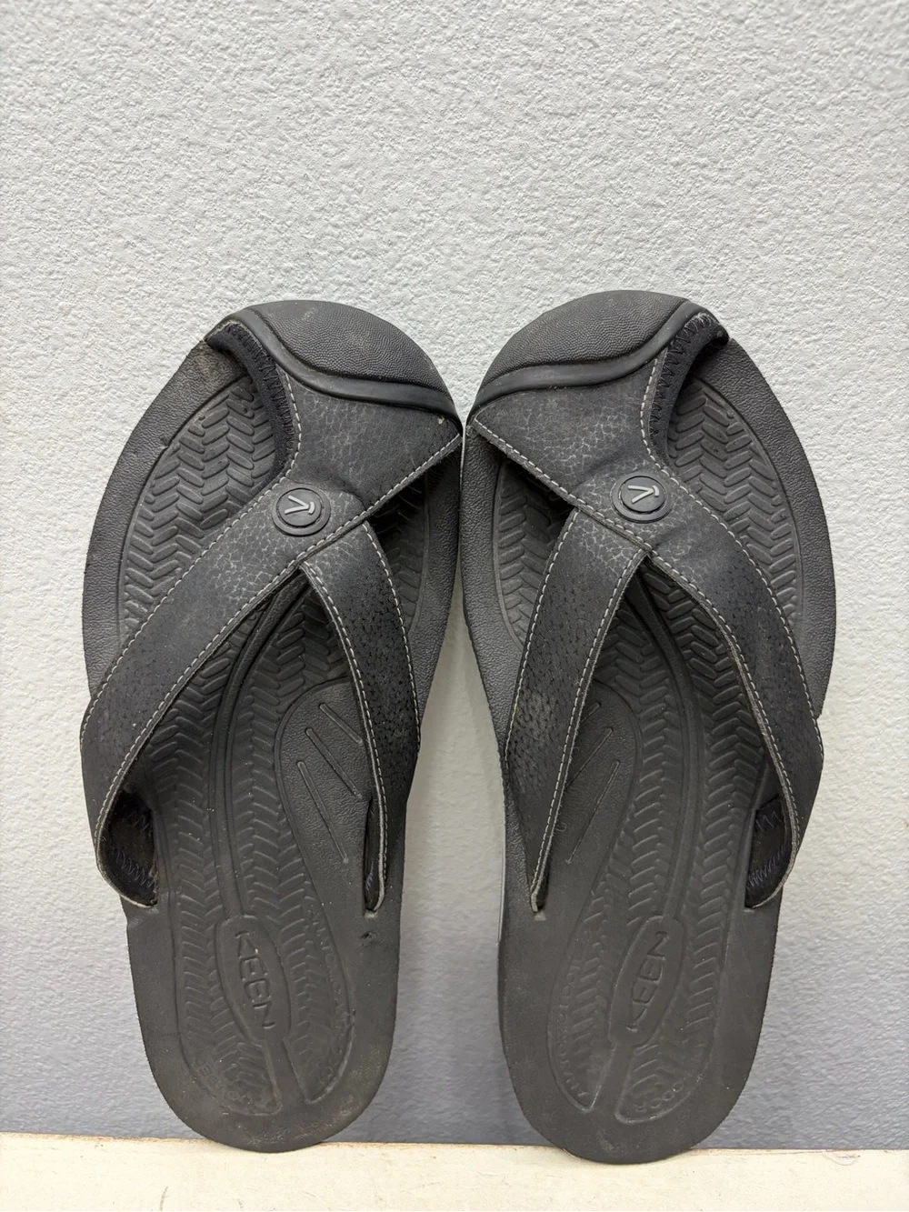 Keen Barbados Black Slide Sandals Size 8